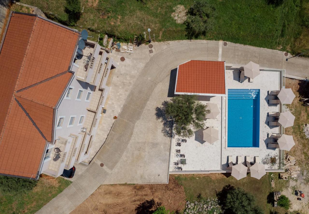Djukanovic Apartments Bijela Exterior foto
